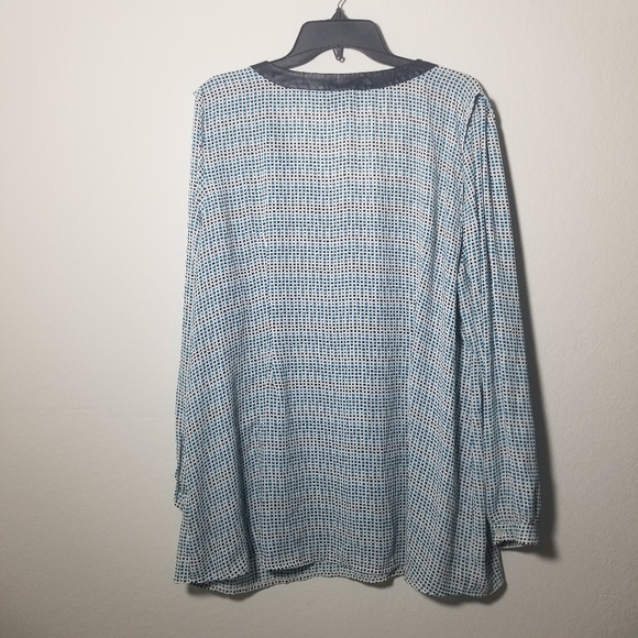 Worthington Top - Picture 2 of 5